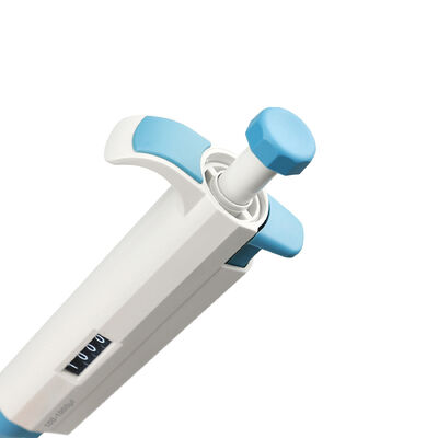 DLAB TopPette одноканальная регулируемая микропипетка с эргономичным легким дизайном, автоклавируемой нижней частью и соответствием ISO 8655